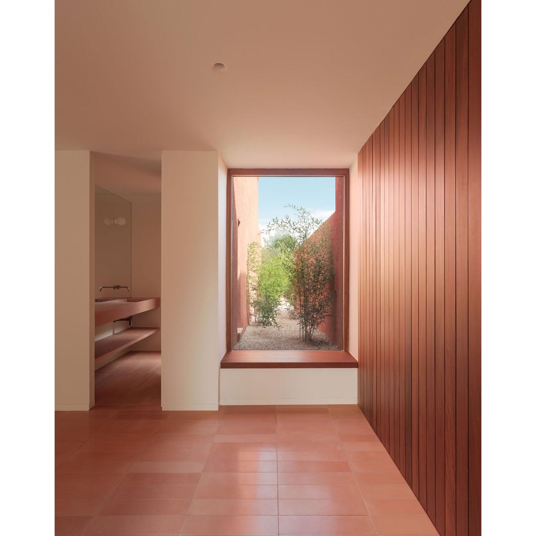 Lover’s House in Mallorca by ISLA Architects