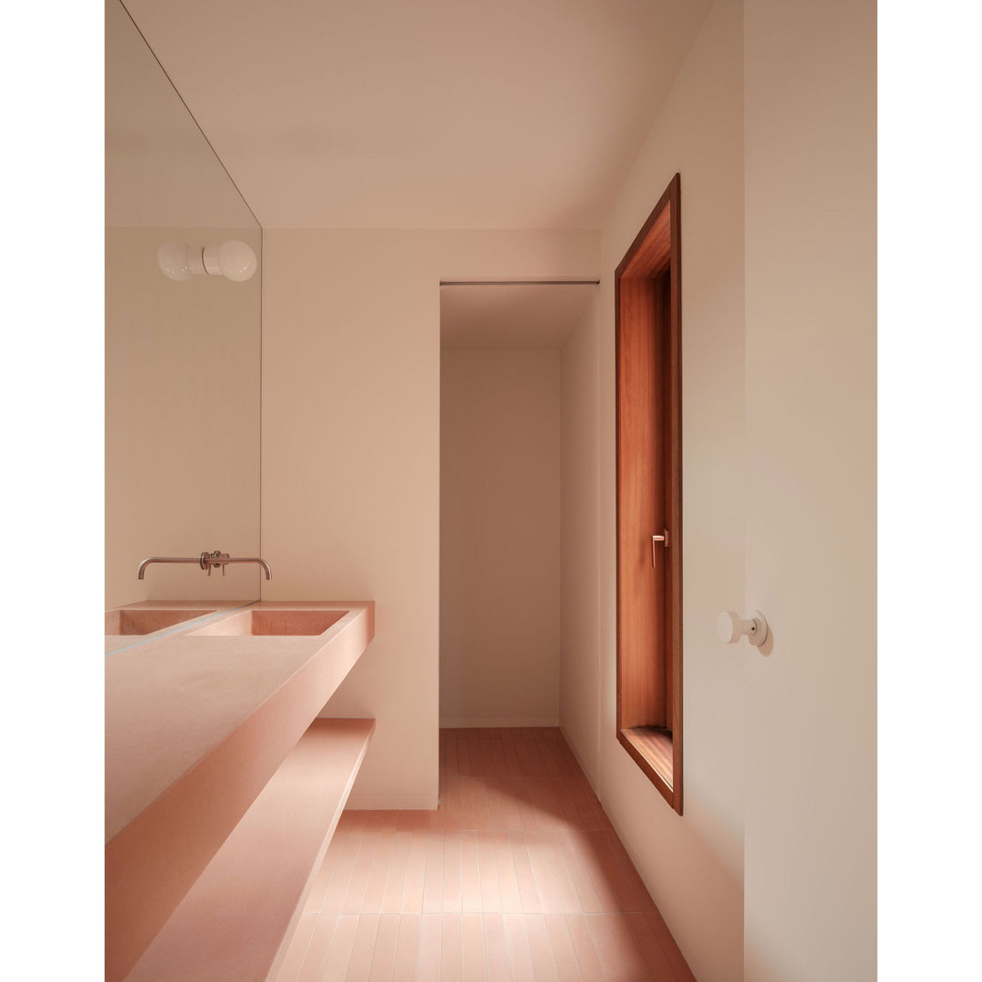 Lover’s House in Mallorca by ISLA Architects