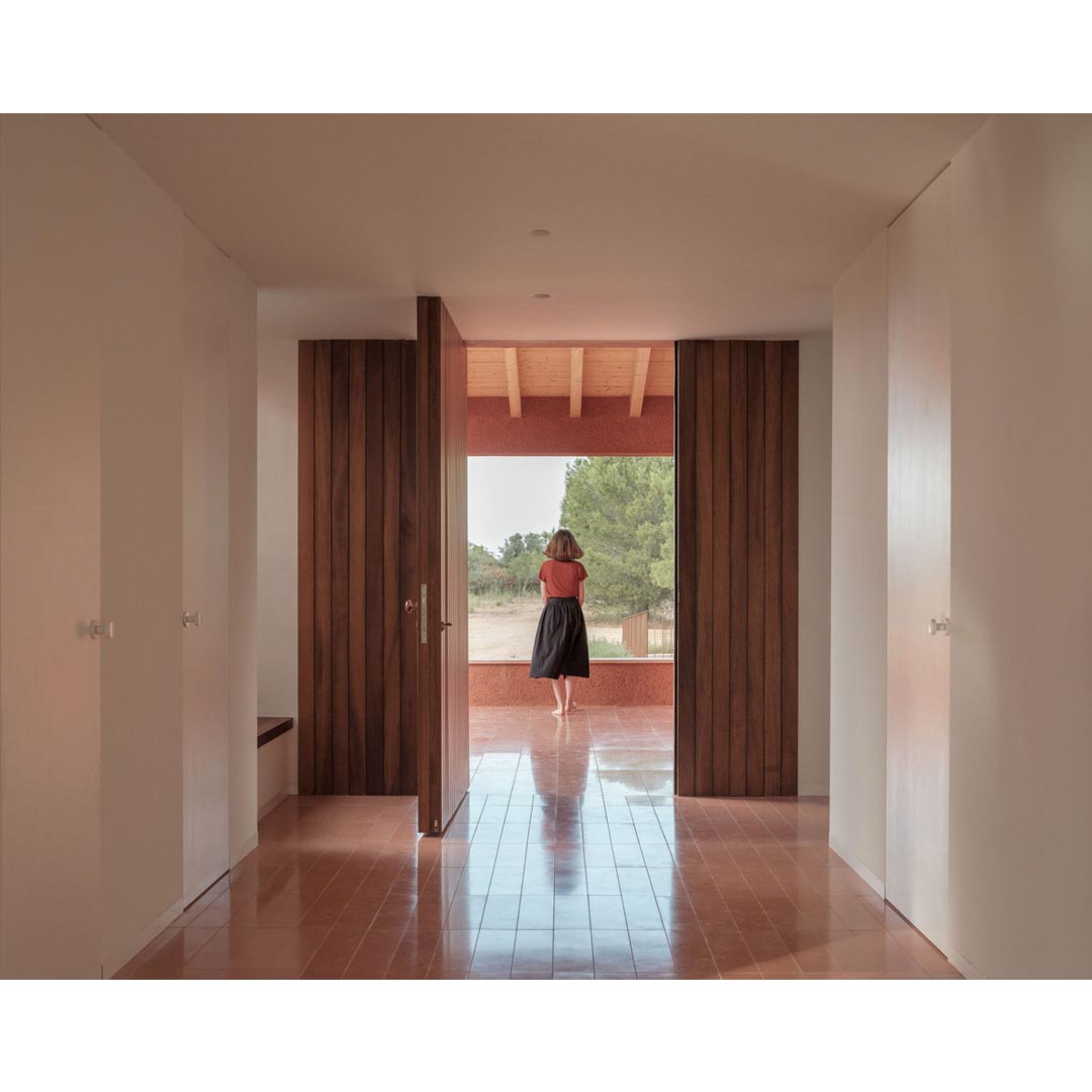 Lover’s House in Mallorca by ISLA Architects