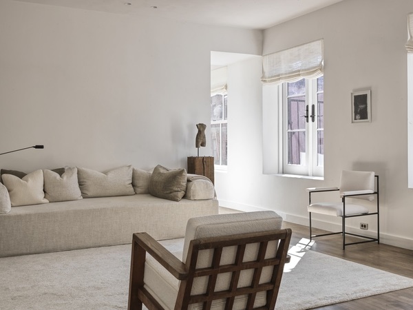 DG Apartment by Nicolas Schuybroek Architects
