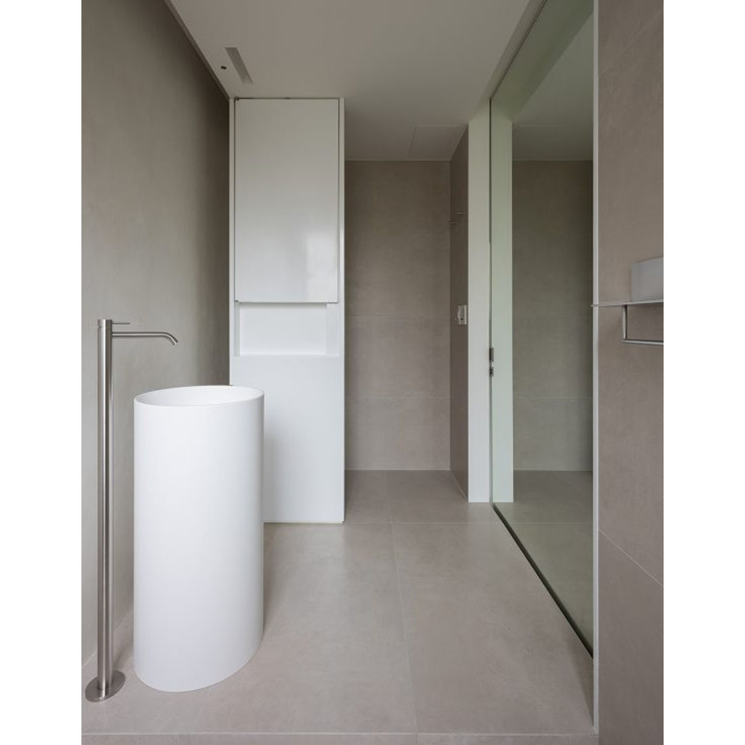 KOA Apartment by Marty Chou Architects