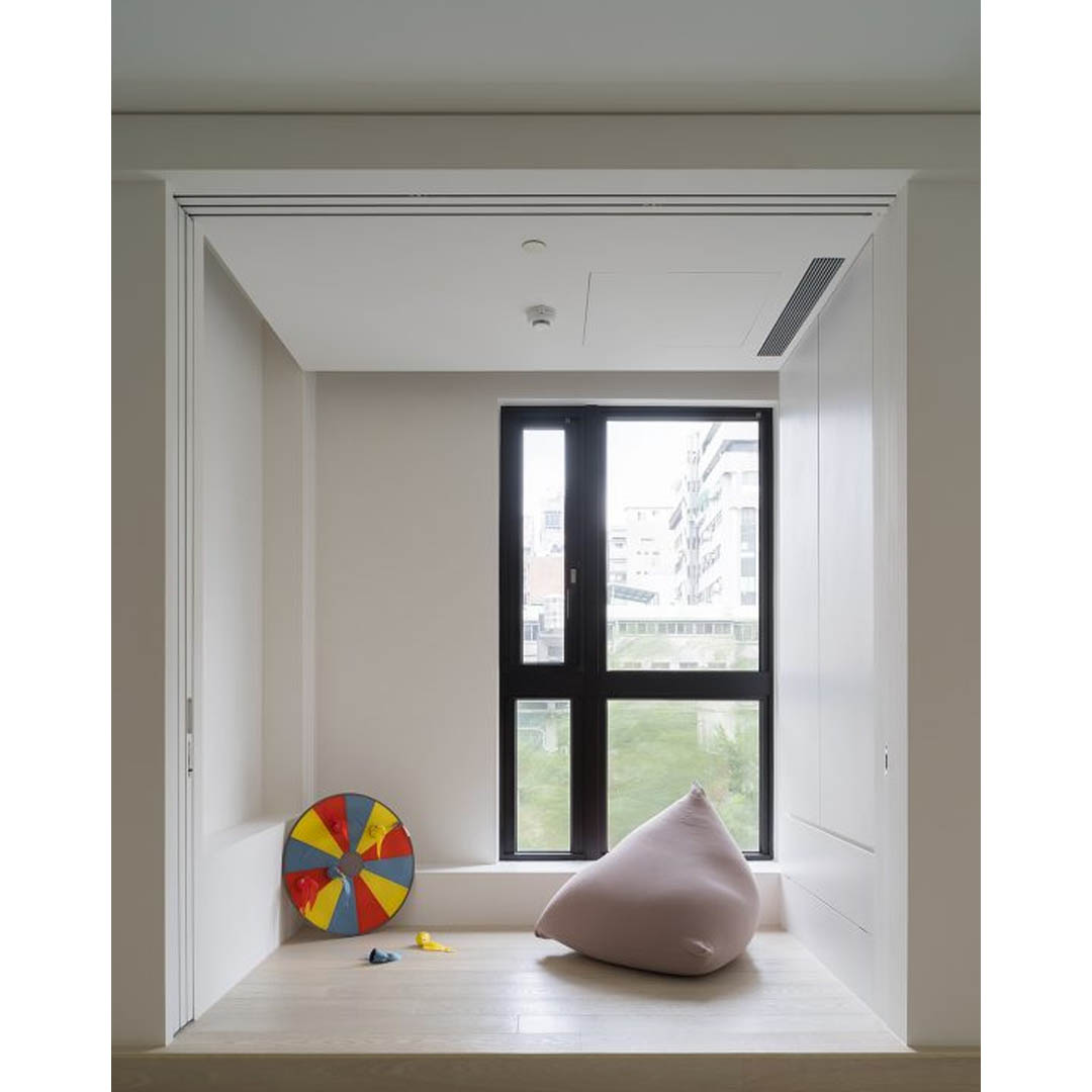 KOA Apartment by Marty Chou Architects