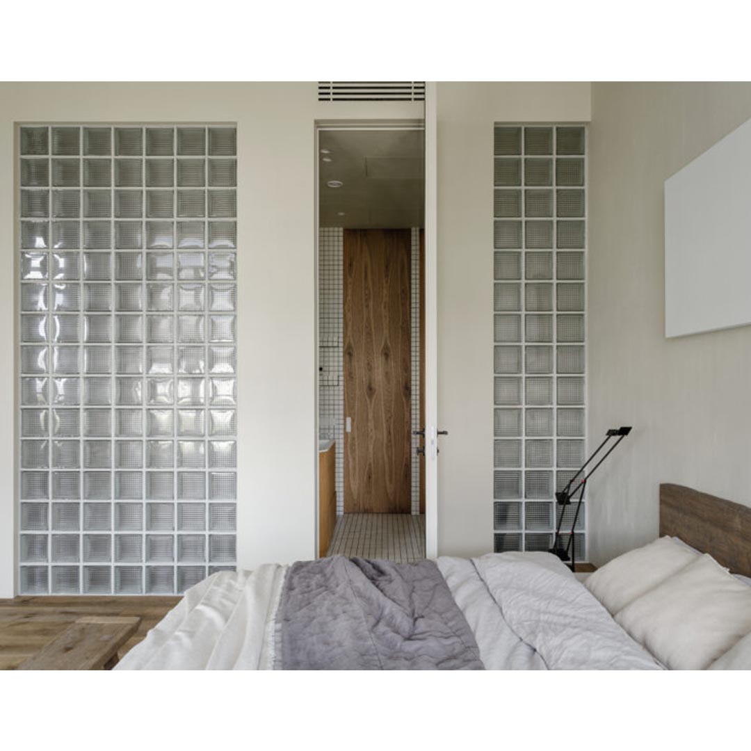 TRH-14 by RE architectural studio