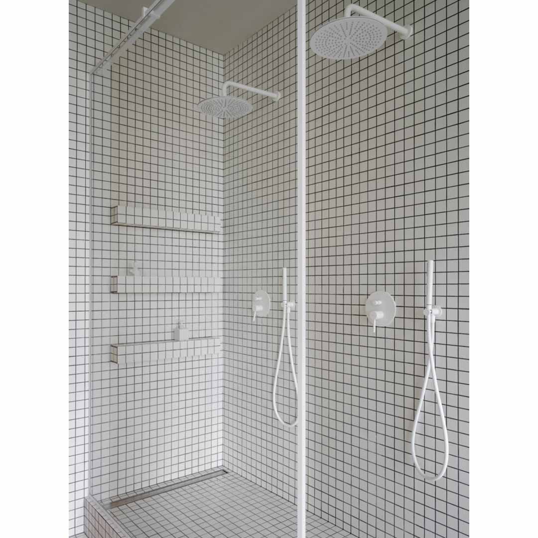 TRH-14 by RE architectural studio