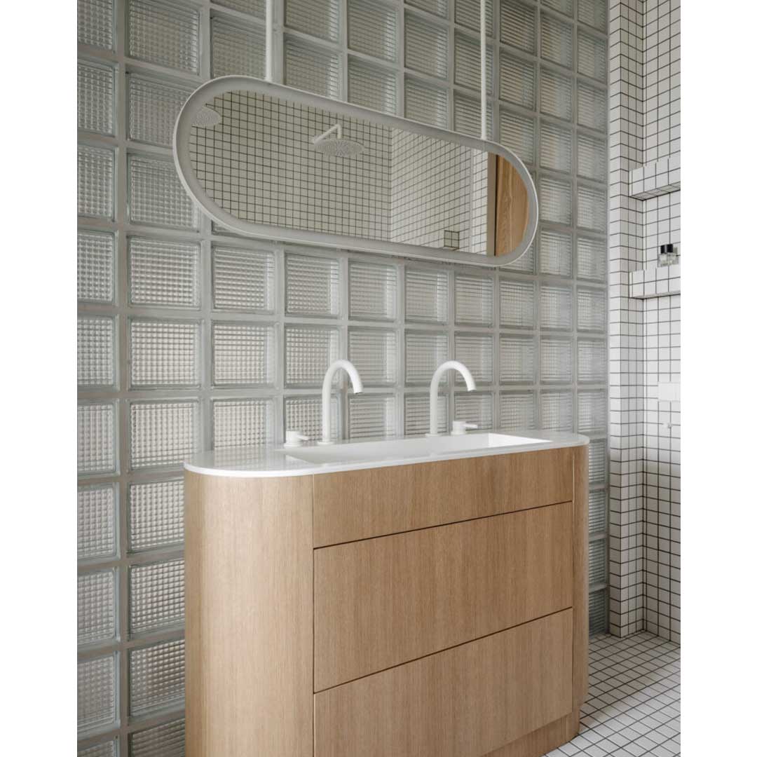 TRH-14 by RE architectural studio