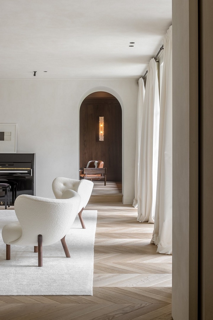 Balanced Interior by Nathalie Deboel