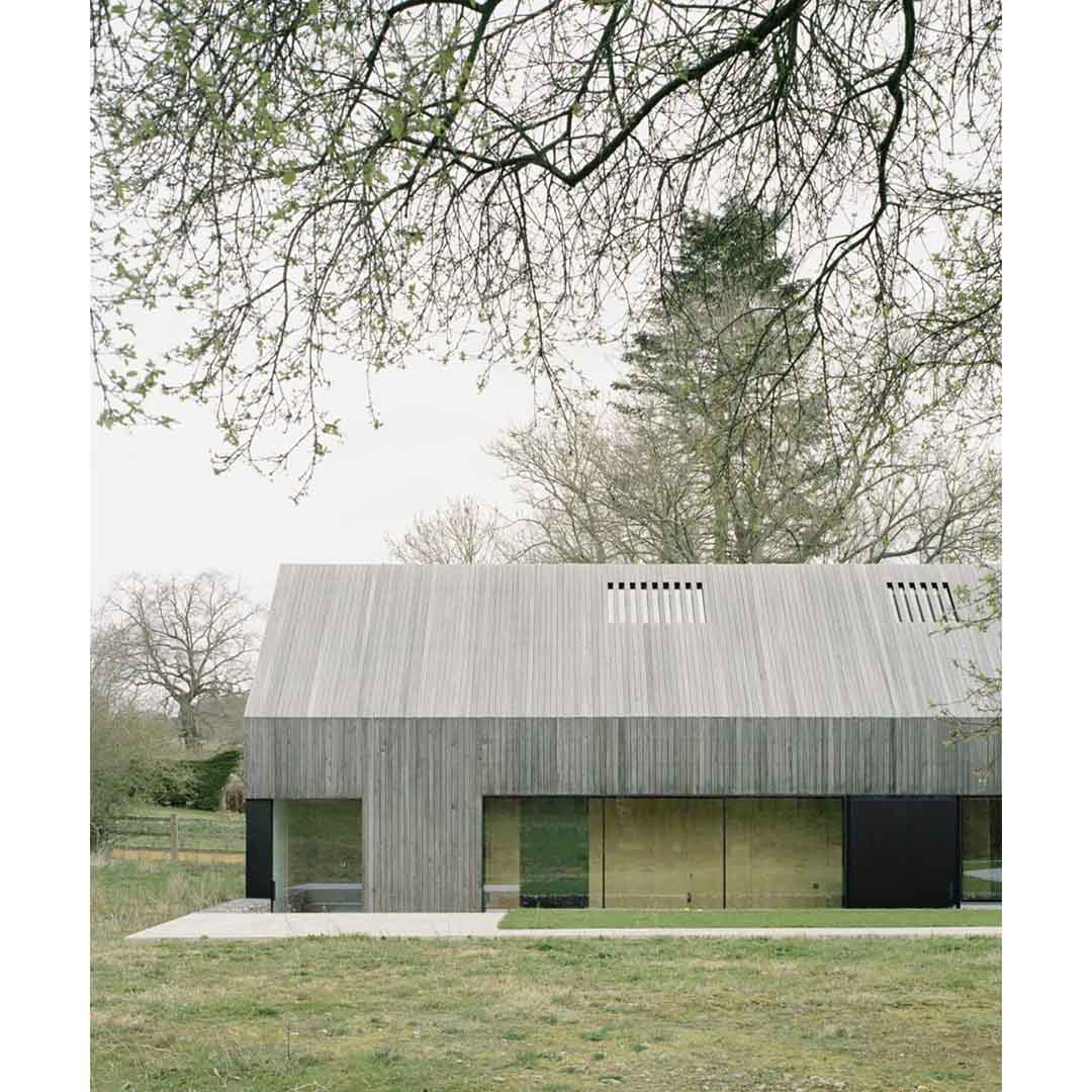 Hunts Green Barn by McLaren.Excell Architects
