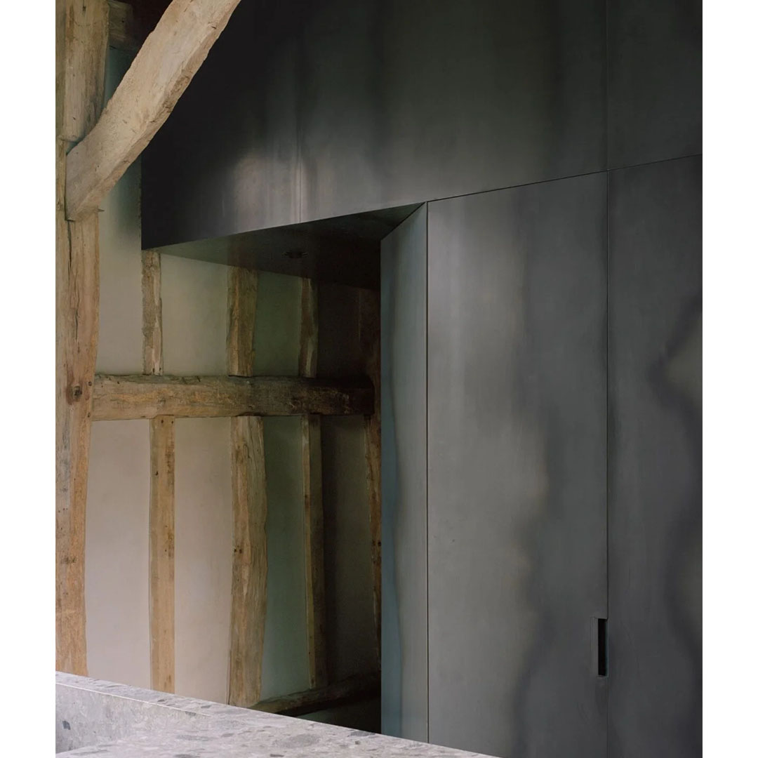 Hunts Green Barn by McLaren.Excell Architects