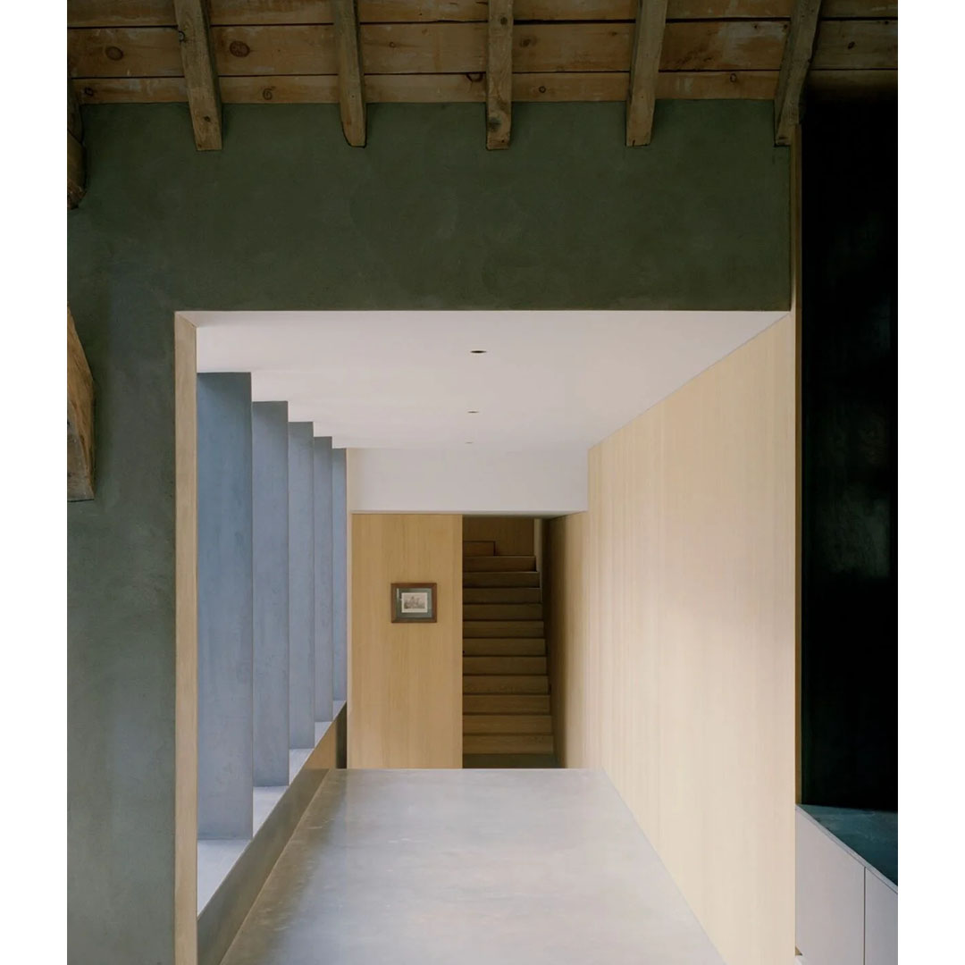 Hunts Green Barn by McLaren.Excell Architects