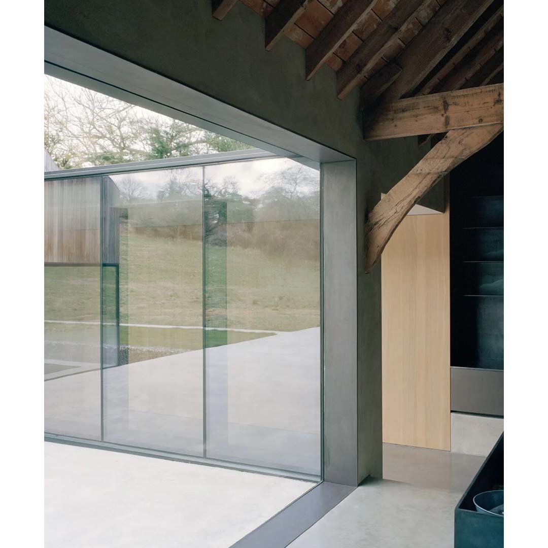 Hunts Green Barn by McLaren.Excell Architects