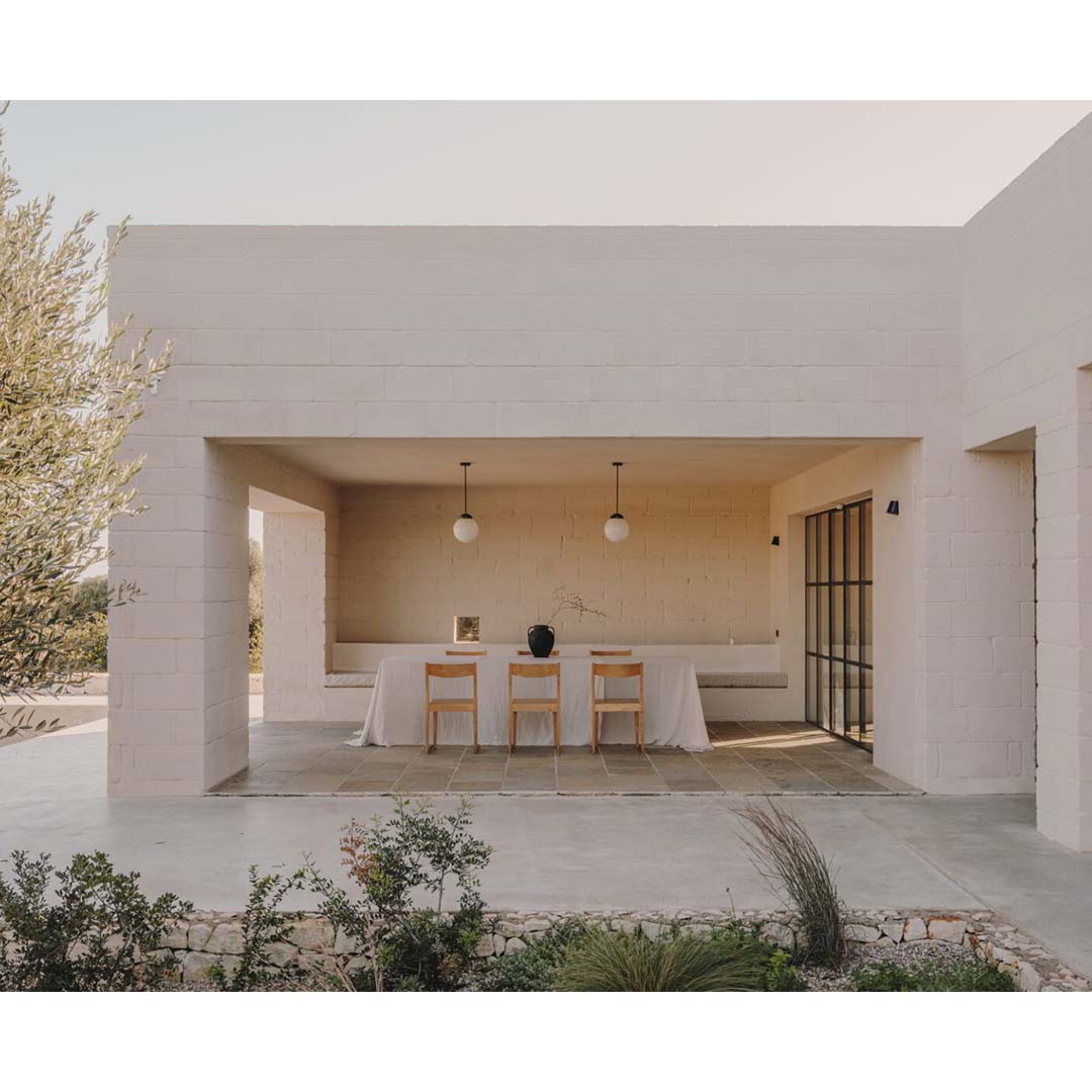 Casa Maiora by Studio Andrew Trotter