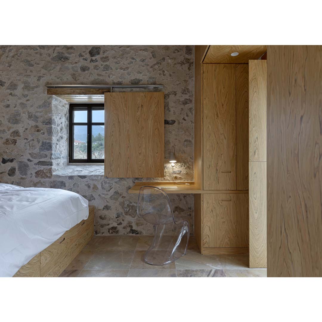 Teloneio in Kardamyli by Etsi Architects