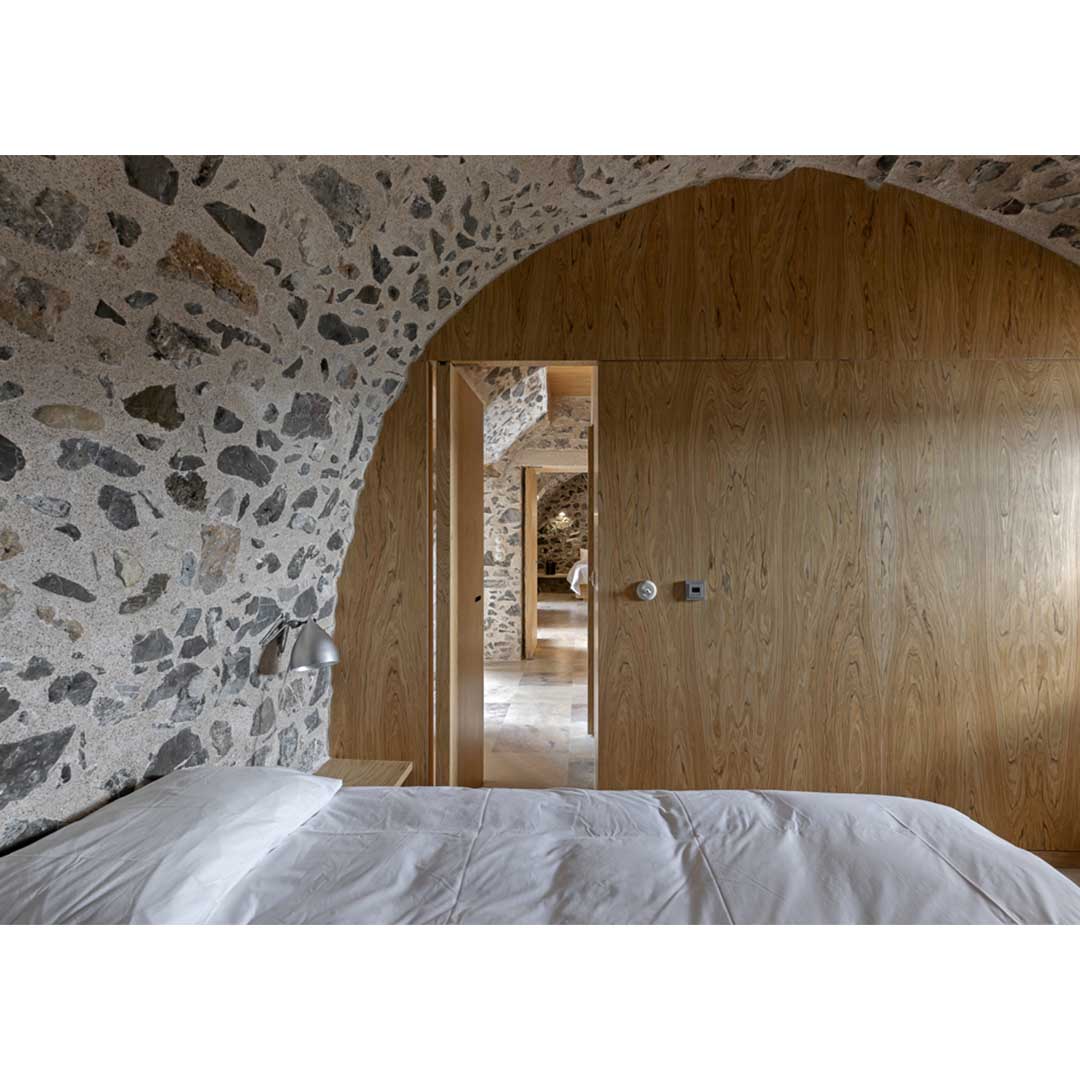 Teloneio in Kardamyli by Etsi Architects
