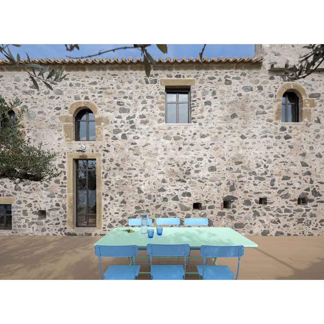 Teloneio in Kardamyli by Etsi Architects