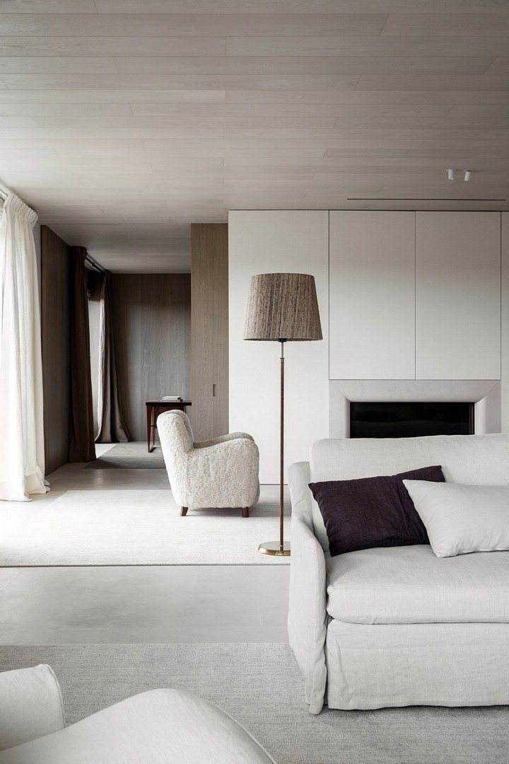 Alfonso Xii Apartment by OOAA Architecture