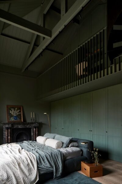 East Melbourne Residence by Hecker Guthrie